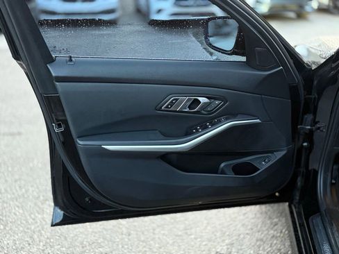 Used 2019 BMW 330i Sedan image 11