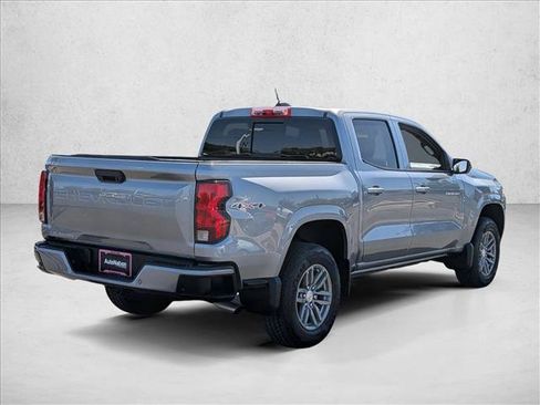 Used 2025 Chevrolet Colorado LT AWD/4WD image 5