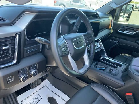 Used 2025 GMC Sierra 2500 Denali w/ Denali Reserve Package AWD/4WD image 13