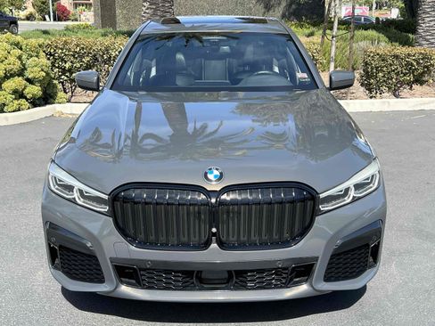 Used 2022 BMW 740i 740i - DRIVING ASSISTANCE PROF w/ M Sport Package image 15