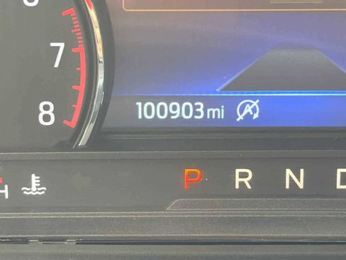 Used 2020 Ford Explorer XLT w/ Equipment Group 202A image 33