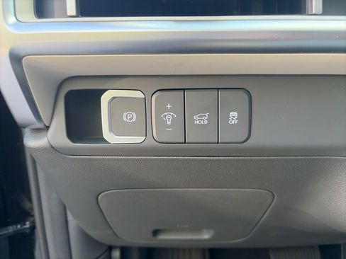 Used 2025 Hyundai Santa Fe SEL image 10