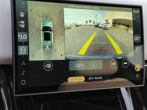 New 2026 Land Rover Range Rover Sport SE image 17