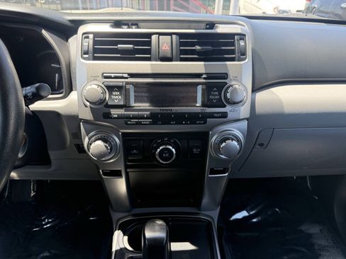 Used 2011 Toyota 4Runner SR5 w/ Convenience Pkg RWD image 16