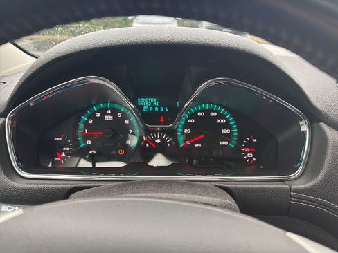 Used 2016 Chevrolet Traverse LT w/ Style and Technology Package image 12