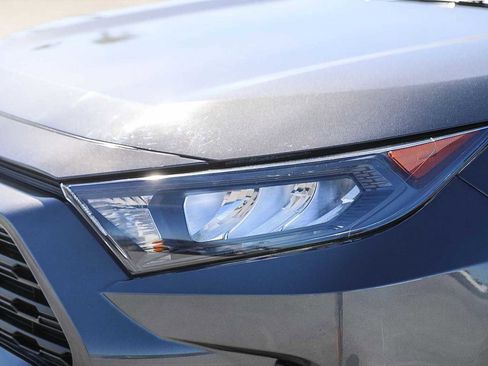 Certified 2022 Toyota RAV4 LE image 9