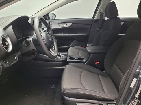 Used 2023 Kia Forte LXS FWD image 17