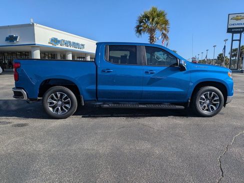 Used 2023 Chevrolet Silverado 1500 LT image 3