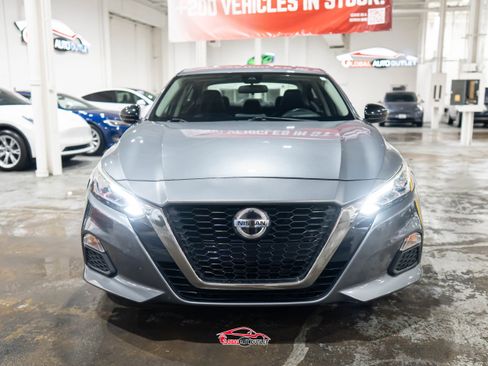 Used 2020 Nissan Altima 2.5 SR image 2
