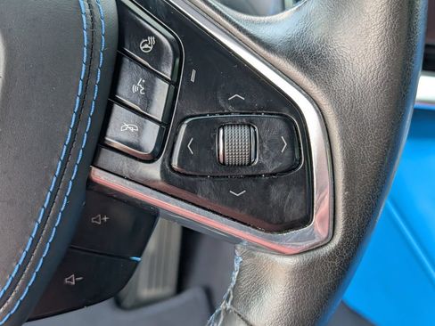 Used 2022 Chevrolet Corvette Stingray Premium Conv w/ Z51 Performance Package RWD image 17