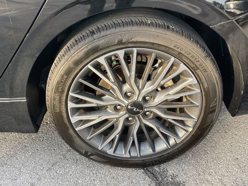 Certified 2024 Kia Forte GT-Line image 31