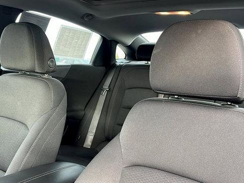 Used 2024 Chevrolet Malibu LT image 16