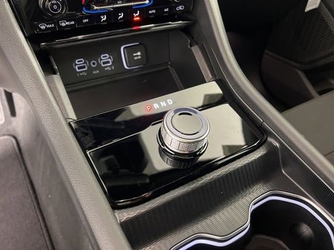 New 2025 Jeep Grand Cherokee L Laredo w/ Luxury Tech Group I image 25