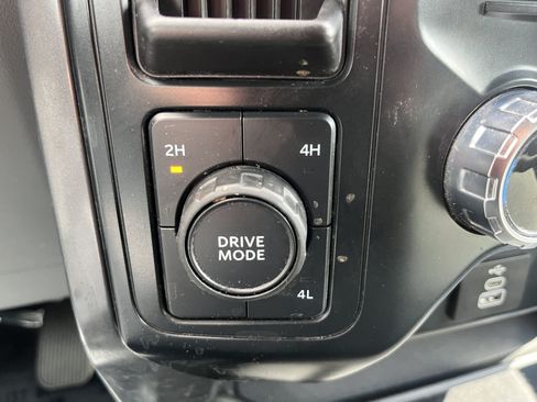 Used 2025 Ford F150 XLT w/ Equipment Group 301A Standard AWD/4WD image 25
