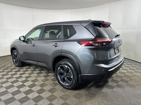 Certified 2026 Nissan Rogue SV AWD/4WD image 5