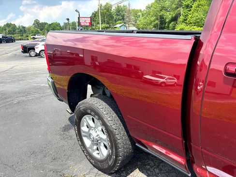 Used 2019 RAM 2500 Big Horn image 18