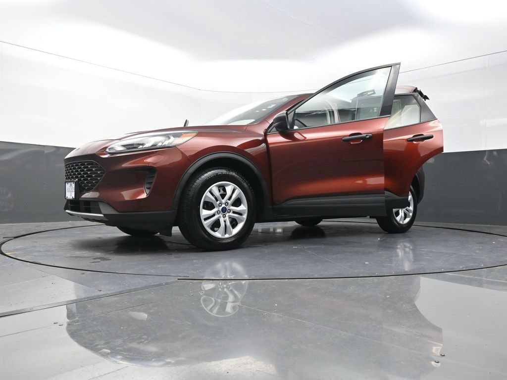 Used 2021 Ford Escape S AWD/4WD image 30