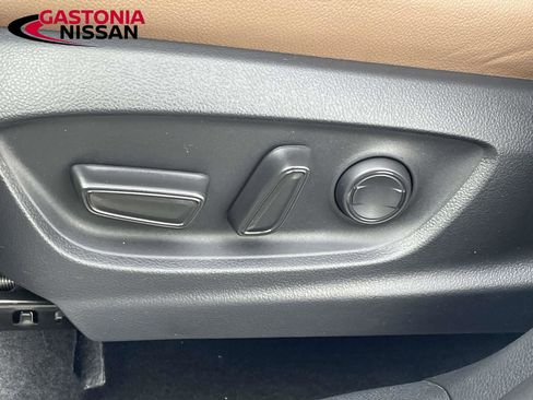 Used 2026 Toyota Corolla Cross XLE w/ Convenience Package image 26