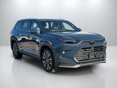 Certified 2024 Toyota Grand Highlander AWD Hybrid image 3