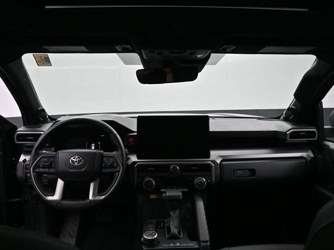 Certified 2025 Toyota 4Runner TRD Off-Road Premium AWD/4WD image 30