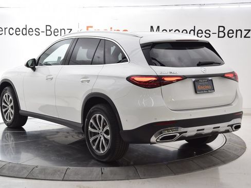 Used 2026 Mercedes-Benz GLC 300 image 4