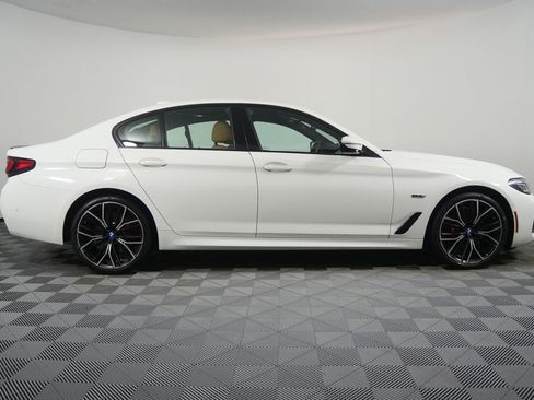 Certified 2023 BMW 530e w/ Executive Package image 2