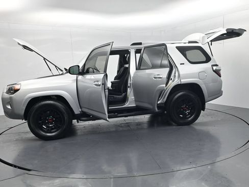 Used 2023 Toyota 4Runner SR5 AWD/4WD image 62