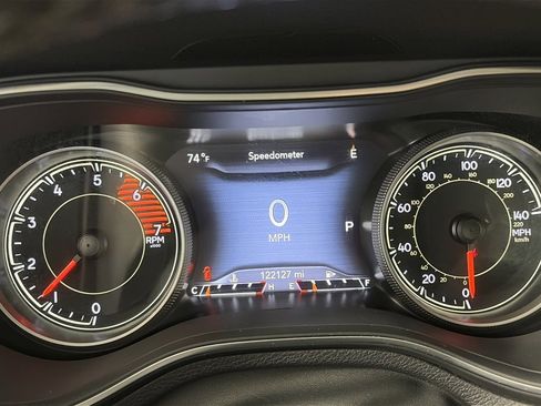 Used 2021 Jeep Cherokee Latitude Lux w/ Comfort/Convenience Group image 15