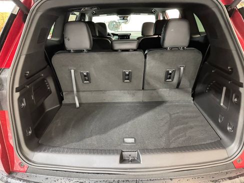 New 2026 GMC Acadia AT4 image 27