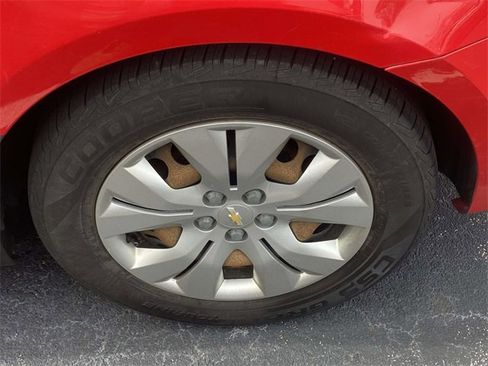 Used 2016 Chevrolet Cruze LS image 5