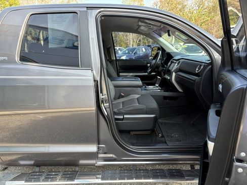 Used 2017 Toyota Tundra SR5 w/ TRD Off Road Package image 34