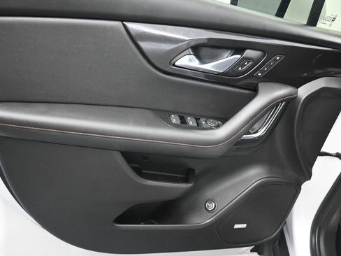 Used 2021 Chevrolet Blazer RS w/ Enhanced Convenience Package FWD image 5