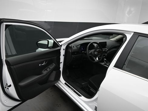 Used 2025 Nissan Sentra SV w/ All-Weather Package image 15