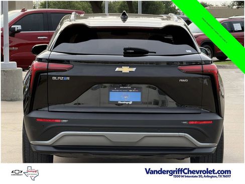 Used 2024 Chevrolet Blazer EV LT AWD/4WD image 5