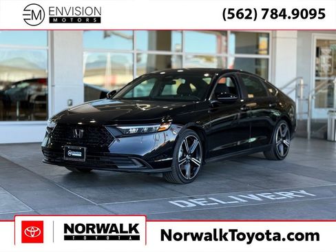 Used 2024 Honda Accord Sport image 1