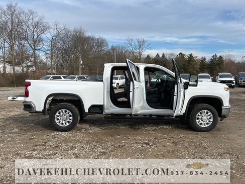 Used 2022 Chevrolet Silverado 3500 LT image 32