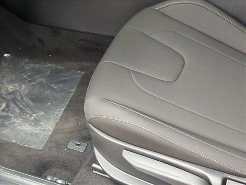 New 2025 Hyundai Elantra Sport image 4