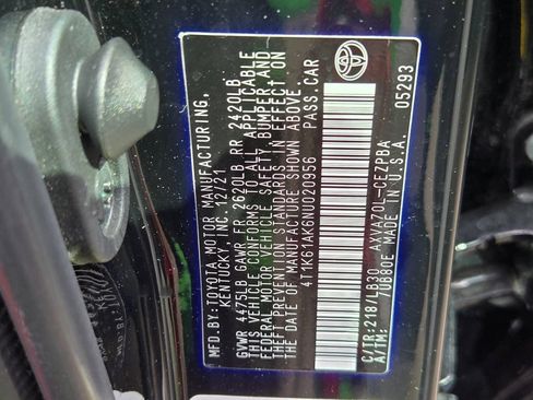 Used 2022 Toyota Camry XSE FWD image 17