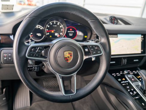 Used 2022 Porsche Cayenne image 15