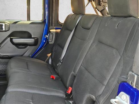 Used 2019 Jeep Wrangler Unlimited Sport S AWD/4WD image 18