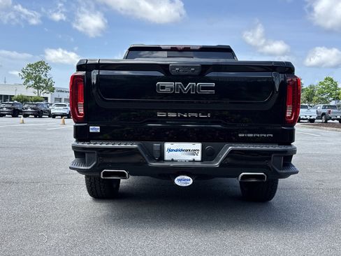 Used 2023 GMC Sierra 1500 Denali Ultimate AWD/4WD image 8