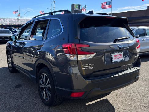 Used 2020 Subaru Forester Limited image 6