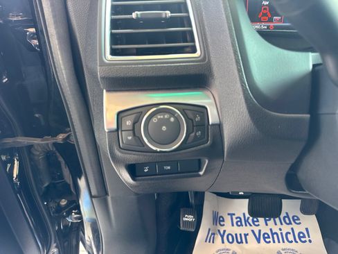 Used 2018 Ford Explorer Limited w/ Equipment Group 301A AWD/4WD image 27