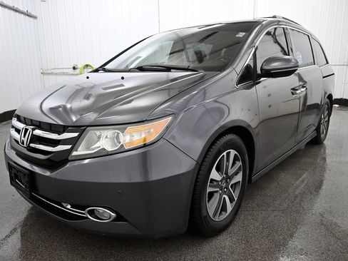 Used 2016 Honda Odyssey Touring Elite image 18