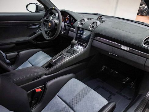 Certified 2024 Porsche 718 Cayman GT4 RS image 16