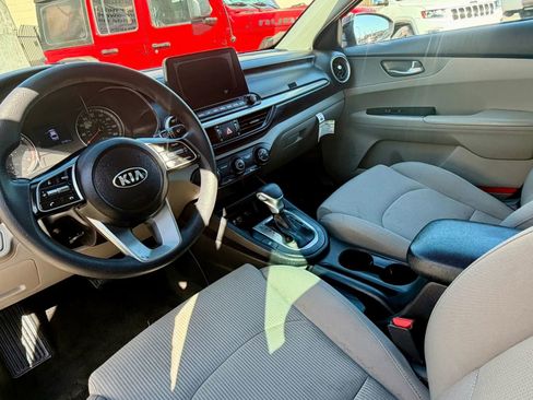 Used 2021 Kia Forte LXS FWD image 9
