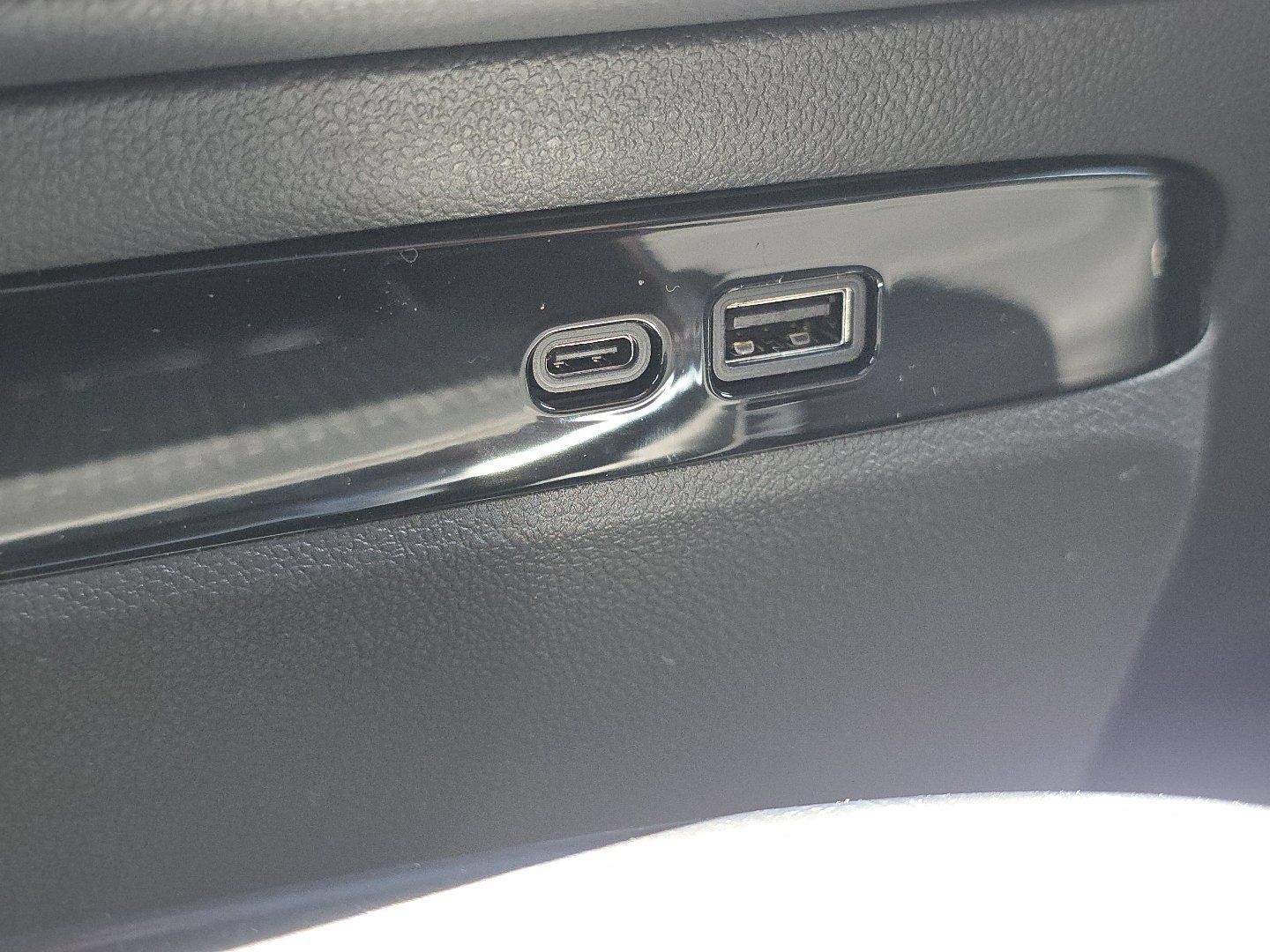 New 2026 Buick Enclave Sport Touring w/ Power Package AWD/4WD image 39