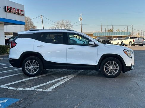Used 2022 GMC Terrain SLT image 4