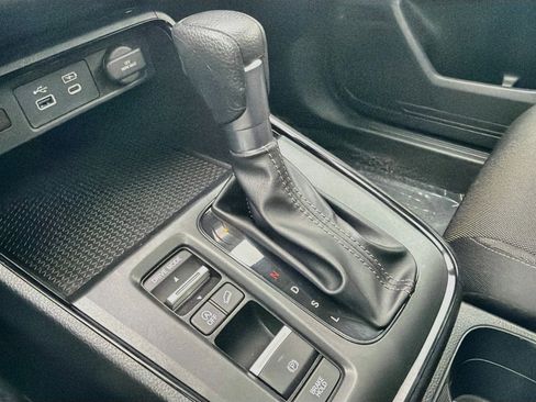 Used 2024 Honda CR-V EX image 25