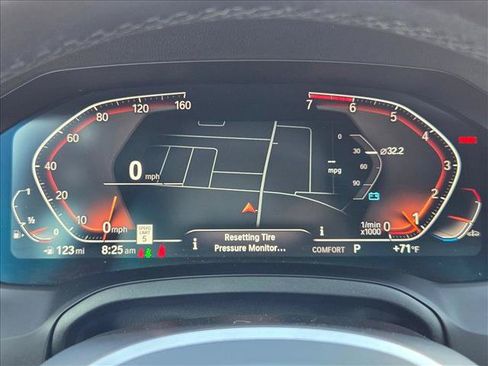 Used 2022 BMW 430i Coupe w/ M Sport Package RWD image 14